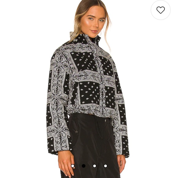 Superdown Gianina Puffer Jacket in Black - Picture 3 of 6